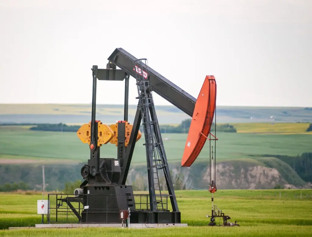 oil rig in field