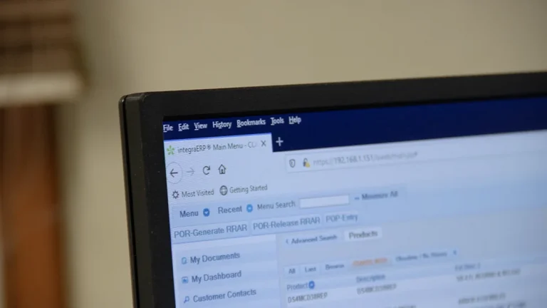 integraerp software in monitor